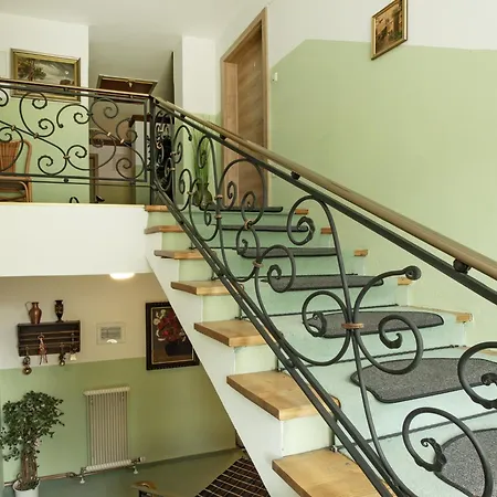 Haus Sonnleitn Guest house